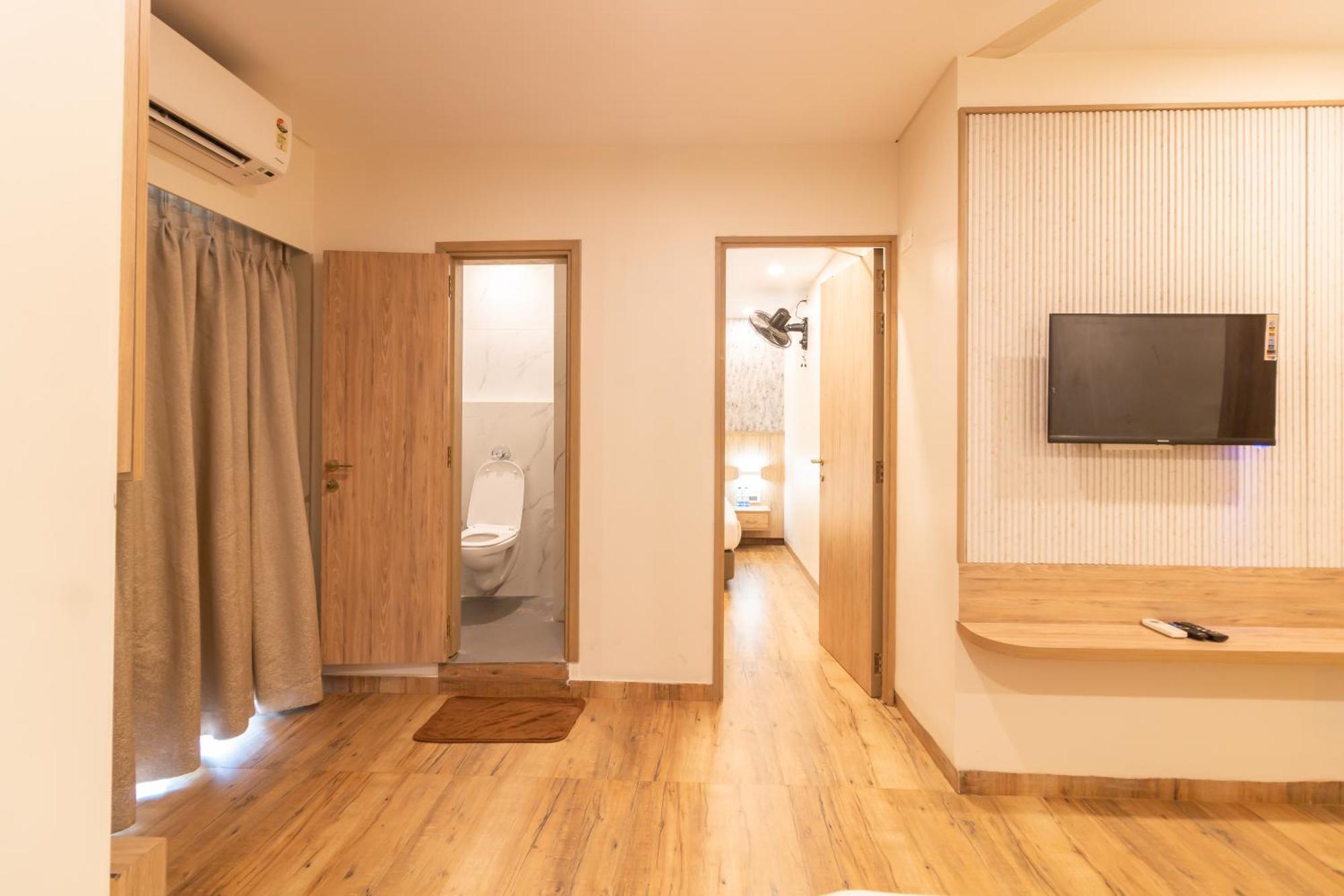 Hotel Celestiial , Кандолим Экстерьер фото