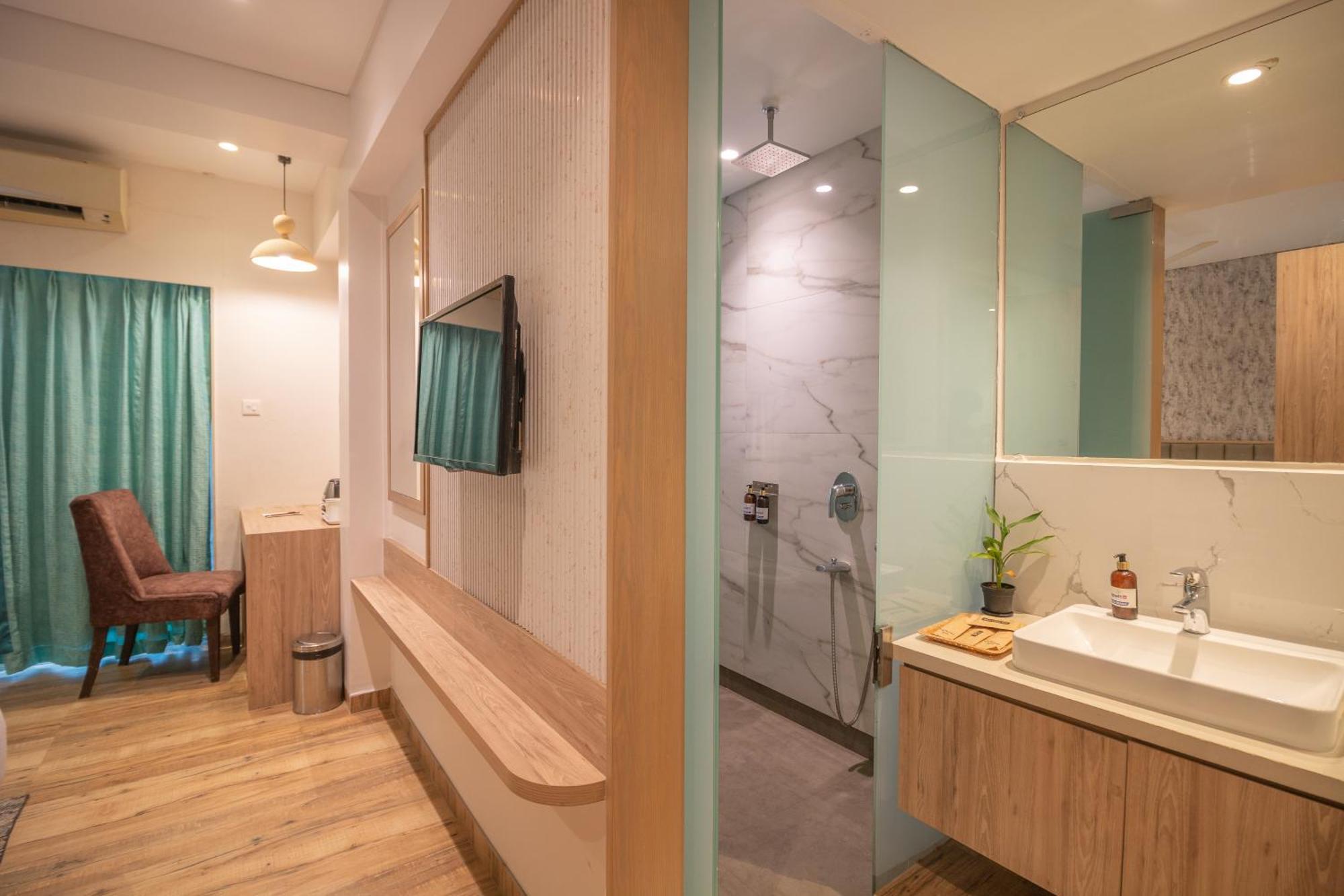 Hotel Celestiial , Кандолим Экстерьер фото