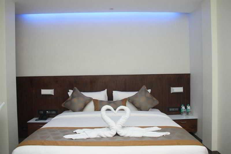 Hotel Celestiial , Кандолим Экстерьер фото